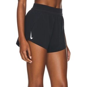 Nike Airswift Dri-FIT Running Short in Black & White